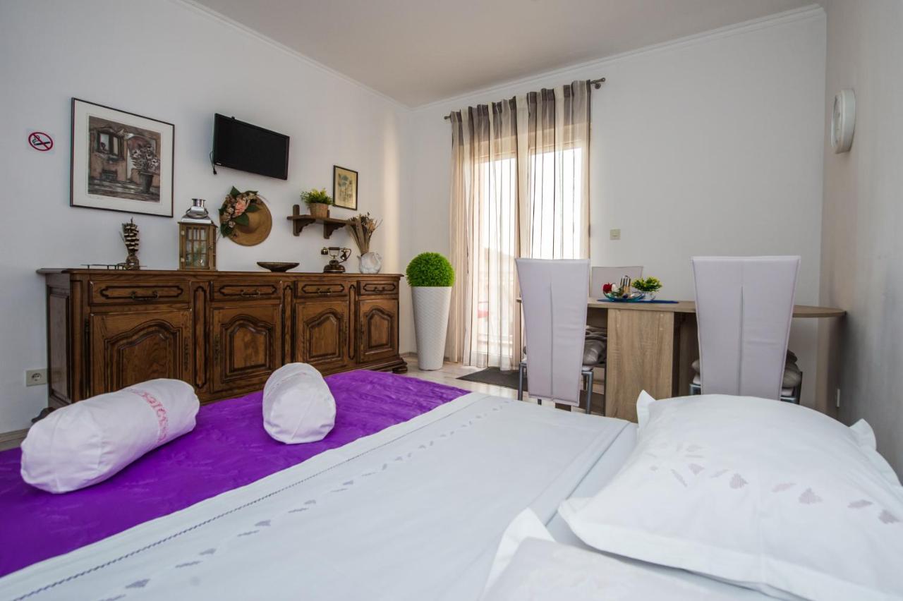 Apartments Nino โปดสตรานา ภายนอก รูปภาพ